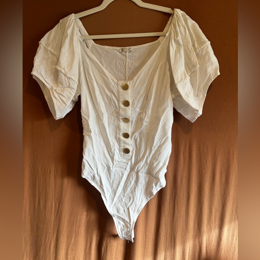 Intimately free people white puff sleeve bodysuit - EUC- size L